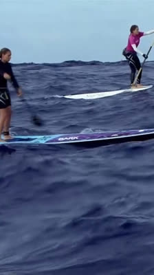 Stand Up Paddle in Hawaii: Morgan Hoesterey and Jenny Kalmbach cross the island channels · Destination 3 Degrees