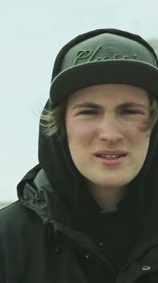 Rivalidad en la Nieve entre Esquiadores y Snowboarders: Shipwrecked