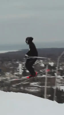 El Auge del Esquí Acrobático frente al Snowboard: Shipwrecked