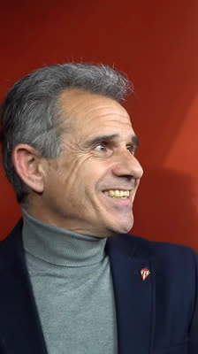 Homenaje a Eloy Olaya, leyenda del Real Sporting de Gijón