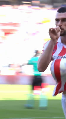 Celebración de Pablo Vázquez al marcar un gol con el Sporting