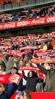 Nuestro himno, con nuestra afición, nuestra casa. Real Sporting de Gijón