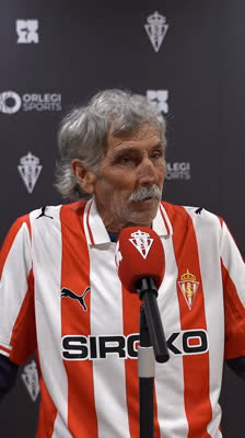 Manolo Mesa interrumpe la entrevista por un gol del Sporting