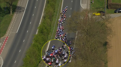 Tour of Flanders 2025 PART 2 | First Oude Kwaremont, Crashes, Molenberg (Km 190–80) Ambient Sound