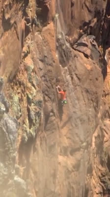 Africa Fusion: Alex Honnold klimt in Blouberg