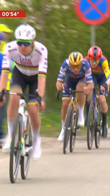 EVENEPOEL VOL GAS | Aanval op het vlakke na aansluiting bij Pogacar - Amstel 2025