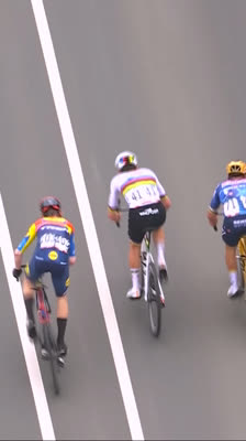 EINDSPRINT VANUIT DE HELIKOPTER | Pogacar vs Evenepoel vs Skjelmose - Amstel 2025