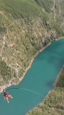 Rope Jumping v Mont Rebei s Mathiasem Mauclerem · The Mont Rebei Project