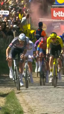 VAN DER POEL ATAQUE PATERBERG | Solo Pogacar aguanta - Flandes 2025