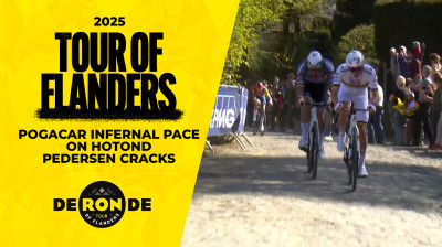 POGACAR SETS AN INFERNAL PACE ON OUDE KRUISBERG–HOTOND | Van der Poel holds on, Pedersen cracks - Flanders 2025
