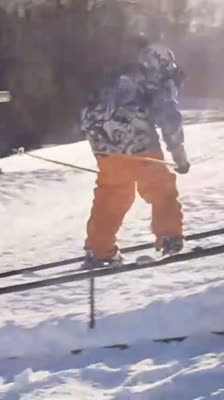 Andrew Holson vive la esencia del esquí freeride con el equipo 4BI9 · Begging for Change