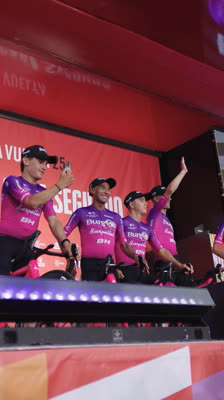 PRESENTACIÓN DEL BURGOS EN TURÍN | Locura de público italiano para La Vuelta 2025