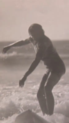 Orígenes y desarrollo del surf en Chile: de Loncura a Pichilemu y primeras escuelas · Old Dog / Viejo Perro