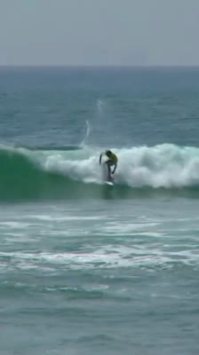 Chris Dennis en el campeonato Vans Pier Classic de surf · Chris Dennis - Between Worlds