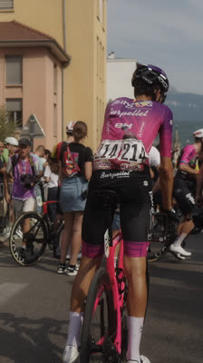 BURGOS BURPELLET BH EN LA ETAPA 4 | La Vuelta 2025 cruza a Francia
