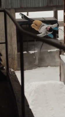 Freeride i urban skiing w Japonii z top riderami i stylem backcountry · Cruise Control