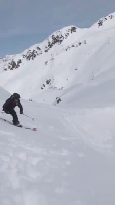 Highlights du ski freeride à Planura Hut (Suisse) avec Wiley Miller et Sämi Ortlieb · Small World