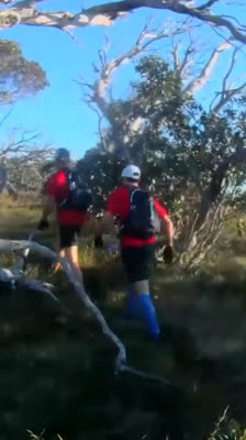 Klatreutfordring på Australias åtte topper med Ben Southall, Luke Edwards og Patrick Kinsella erobrer Bimberi Peak · Aussie 8