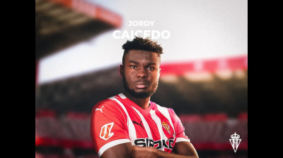 Jordy Caicedo continúa en el Sporting