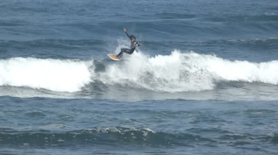 Tatsumi Fox Surfing Asturias 31 Mayo 26