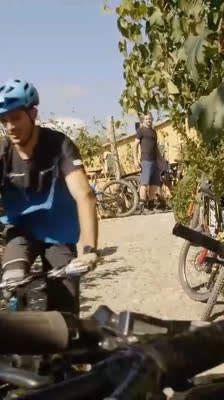 La zona de la Alta Via que atrae a los amantes del ciclismo enduro con Giacomo "Jack" Dodino · Alta Via dei Monti Liguri