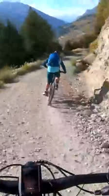 Ruta de gravel en POV por el Valle de Aosta con Ettore Personnettaz y Elisa Blanc · Mountain Bike in Valle D’Aosta