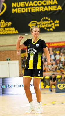 Die besten Spielzüge von Jordan Lynne Hobbs im Spiel Hozono Global Jairis gegen Baxi Ferrol | LF Endesa 2026/2027