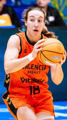 Alicia Flórez's Best Plays in the Movistar Estudiantes vs. Valencia B.C. Game | LF Endesa 2026/2027
